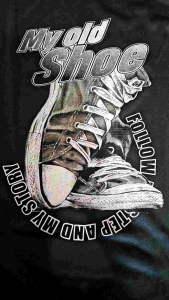 Kaos Distro Pria lengan panjang sablon sepatu shoe / T-shirt Distro Baju Distro Pria Keren / Baju Cowok Keren / Kaos Distro / Baju Kaos Distro / Kaos Pria Distro / Baju Kaos Distro Bandung / Kaos Polos Distro / Baju Kaos Distro Murah