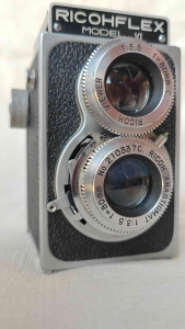 กล้องฟิล์ม TLR RICOHFLEX Model VI ANASTIGMAT 8cm F3.5 TLR Camera 8cm F3.5 งานเก็บสะสม