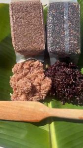 ข้าวเหนียวพวงชมพูและข้าวเหนียวดำลืมผัว (ถุงละ 500 กรัม)