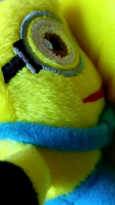 Bantal mobil Sandaran leher bantal kepala motif boneka kuning