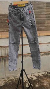 celana jeans panjang pria composey/jeans panjang skiny/celana panjang jeans sobek pria/celana denim black/celana panjang pria slim-fit/celana jeans pria denim/celana pensil pria murah/celana denim black wash sobek