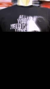 T-shirt pria / Kaos distro pria dewasa terbaru / kaos lengan pendek / kaos lengan pendek terlaris