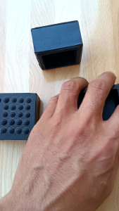 (100Pcs) Karet Kaki Hollow 4x4 Nyarung Karet Tutup Kaki Meja Kursi Rak Pipa Besi Kotak