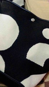 กระเป๋าทรงถัง( Rally the bag 💼Rally movement )ส่งสินพร้อมส่งในประเทศไม่ต้องรอสินค้างานจริงๆสวยจริงๆตรงปกรูปภาพสินค้าจริงอุปกรณ์ ถุงผ้า+ป้ายห้อย 👇✅สวยเก๋คุ้มค่าจุของได้เยอะทรงสวยเริ่ดอ่ะ