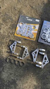 KUPINGAN BRACKET PANGKON DUDUKAN LAMPU DEPAN CNC IMPORT MERK MOS UKURAN AS 31 DAN 33