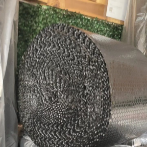 Bubble wrap hitam 25cm x 50 meter potongan