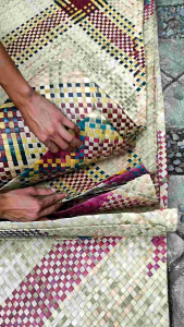 BANIG (Bicols Native Handwoven Mattress made from Dried Karagumoy)