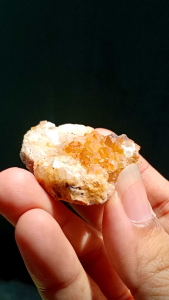 ควอตซ์ | Quartz ควอตซ์ #Q01 ผลึกควอทซ์ ผลึกหิน หินธรรมชาติ หินสะสม น้ำหนัก 20 กรัม #cluster ✨ #ferruginousquartz