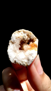 ควอตซ์ | Quartz ควอตซ์ #Q02 ผลึกควอทซ์ ผลึกหิน หินธรรมชาติ หินสะสม น้ำหนัก 17 กรัม โพรงควอทซ์ ✨ #ferruginousquartz