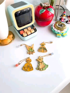 Disney พวงกุญแจเรซิ่น โตเกียวดิสนีย์ งานสะสมจากญี่ปุ่น