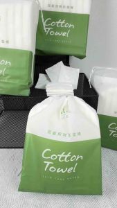 สำลีคอตตอนเช็ดหน้ารีดขอบเหลี่ยม