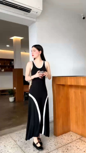 G. เดรสผ้ายืดเรยอน ยืดได้เยอะมากก ดีเทลเรียบๆแต่ดูไฮมากค่ะSis