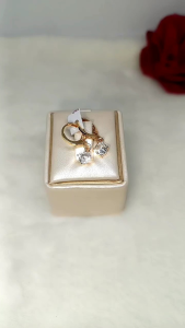 Anting klip bandul mata 1 dengan aksen permata tanam anti karat tidak luntur dan lapis emas