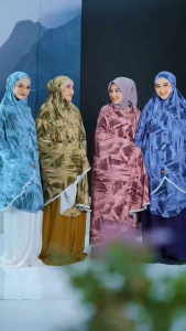 HANINNA MUKENA COUPLE By Nadheera: Perlengkapan Solat Wanita