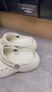 Set phối ngẫu nhiên 4 cái Charm Sticker Jibbitz cho dep crocs Nhiều Mẫu