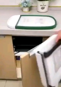 ＃256＃折叠垃圾桶 Multifunctional Hanging Foldable Garbage Bin Door Attached Trash Can Rubbish