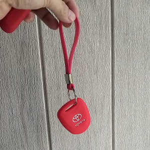 sarung silikon casing kunci Toyota calya/grand new Avanza hitam