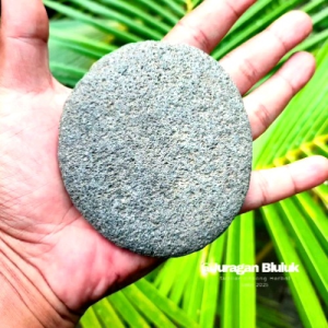 Batu Kali Gosok Badan Penghilang Daki Dan Kulit Mati