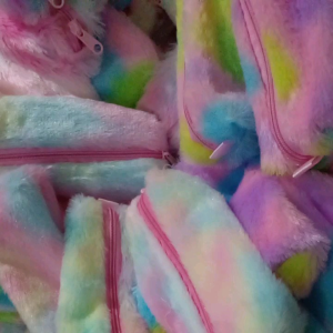 Tempat Pensil Bulu Unicorn Gratis Pompom