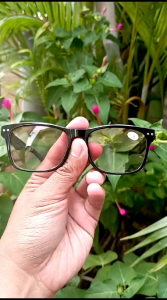 KACAMATA BACA 2 FUNGSI BACA DAN JALAN LENSA WARNA +1.00 SD +3.00