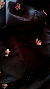 KAIN KATUN BORDIR MOTIF BUNGA