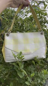 Túi 2hand đeo vai rất xinh ROBETAA aut của Ý -T926