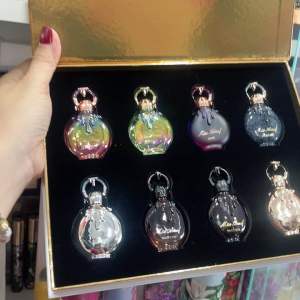 Set nước hoa mini MISS ARMAF 8 chai * 5 ml