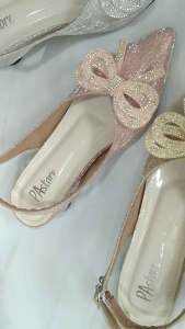 Sepatu Sandal Pesta Variasi Pita Diamond Hak Semi Tabung 35 cm