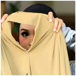 Fashion Hijab Fashmina Berlubang Free Masker Simpel dan Elegant Terbaru