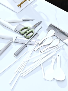 RAK1915 Rak Dapur Sebaguna / Wadah Alat Makan Berputar / Tempat Penyimpanan Sendok Garpu Pisau Putar