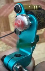 Chun buộc máy xăm ERU