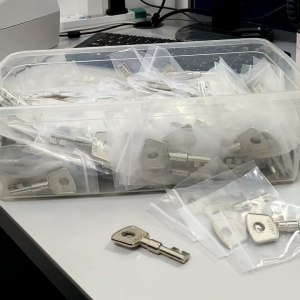 Kunci Amano Master Key | Amano K Key For PR-600 Watchman Clock Amanos Key Mercedes Key Price - Lazada