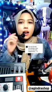 Promo Paket Lengkap Rekaman Mic Condenser BM800 Free Headset Bando + Tripod smartphone + Soundcard CENTECHIA V8S