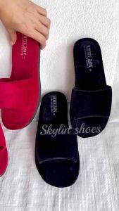 รองเท้าแตะกำมะหยี่แบบสวน รองเท้าสำรอง รองเท้าสตรี มี3สีให้เหลือก มีตั้งแต่เบอร์5 ถึง เบอร์12