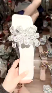 Milk shoes- Dép Lê Nữ Mũi Vuông Quai Meca Bà Bông Hoa Đá Sáng Lấp Lánh Đế Chống Trơn Trượt.