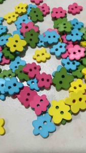 100 pcs mix flower buttons 2 holes size 13 and 16mm bright colors for sewing crafts
