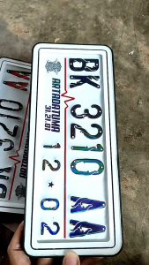 PLAT NOMOR MOTOR AKRILIK KARBON BATIK HOLOGRAM HITAM/PLAT UNIVERSAL/BAUT TANAM/PLAT SEPEDA MOTOR