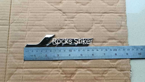 Emblem mobil honda tulisan JAZZ lama 2008-2013 warna CHROME dilengkapi perekat kuat tinggal sehingga pasang Car Aksesoris kendaraan