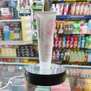 Shinzui Whitessentials Double Brightening Facial Wash Snow Mushroom 80 ml