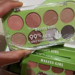 Eyeshadow 8 shade Aloe Hasaya Girl