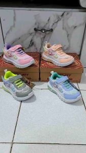 Sepatu anak PROATT KRO 2 warna & KZT sz 28-33(FREE KAOS KAKI)