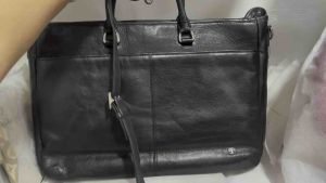 used/Preloved authentic Litchi brand laptop bag 2way pure leather