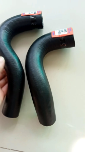 SELANG RADIATOR MOBIL SUZUKI VITARA SE-416 ATAS & BAWAH  HARGA 1 PCS