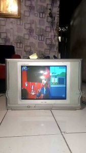 MESIN TV SHARP ALEXANDER FLAT 21 IN CRT SEMI UNIT % NORMAL