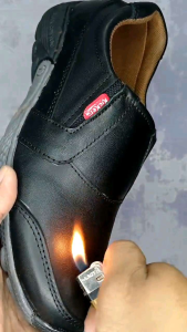 kickers slip-on sepatu slip-on pria kulit sapi / sepatu formal pria /sepatu kasual pria murah warna hitam