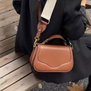 [MEDUSA] Womens Crossbody Bag - Stylish and Versatile