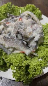 ปลาส้มหั่นชิ้นลาวเวียงไม่คาว