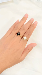 RinaXp- Cincin Clover Mata Tengah Kecil Model Terbaru Titanium Import Anti Karat