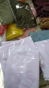 pashmina rajut pengantin / pasmina rajut gliter / pasmina pengantin / kerudung pernikahan / wisuda / weding / rias pengantin / mua