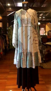 Dannys Tunik oleh Dian Pelangi: Baju Blouse Atasan Elegan & Mewah